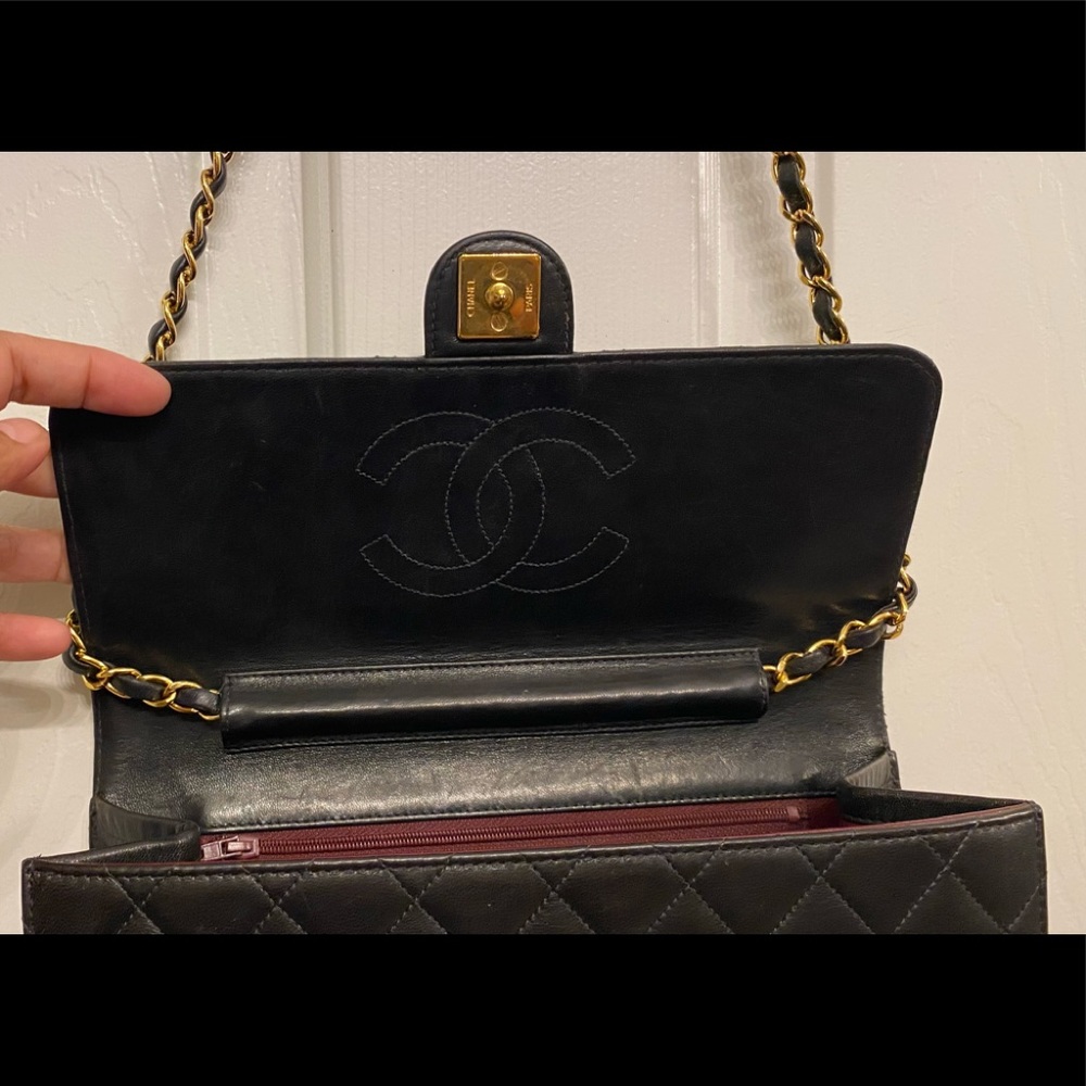 Authentic Chanel Lambskin Quilted Medium Single Flap - Picture 11 of 17